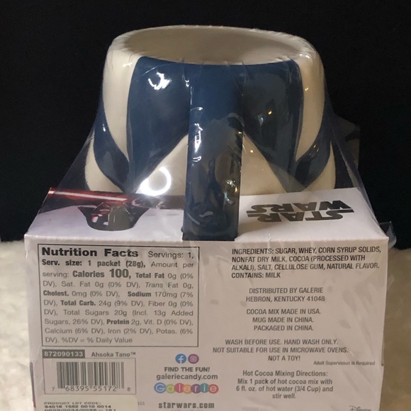 🆕 Star Wars "Ahsoka Tano" Collectors 3D Sculpted Mug W/Hot Chocolate By Galerie - Picture 3 of 6